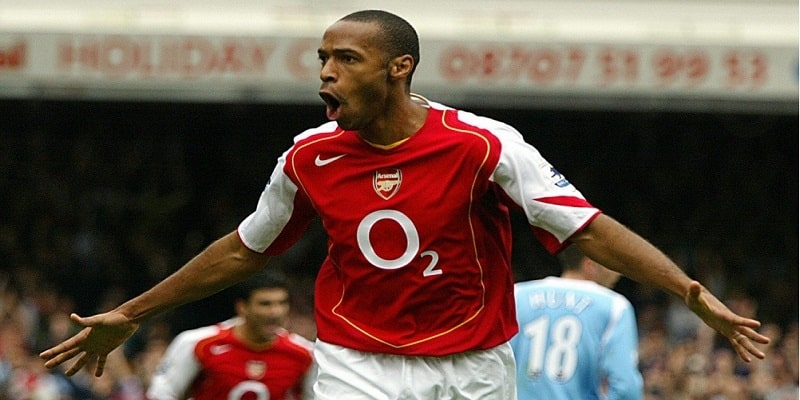 Thierry Henry - cầu thủ huyền thoại của đội chủ sân Emirates